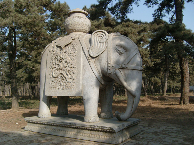 大象石雕怎样选,大象石雕的优点和缺点