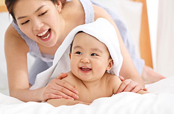 8个月宝宝不喜欢吃母乳,8个月宝宝不喜欢喝奶粉喜欢吃饭