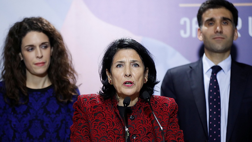 苏联自治共和国和加盟共和国区别,苏联是由哪15个加盟共和国组成的