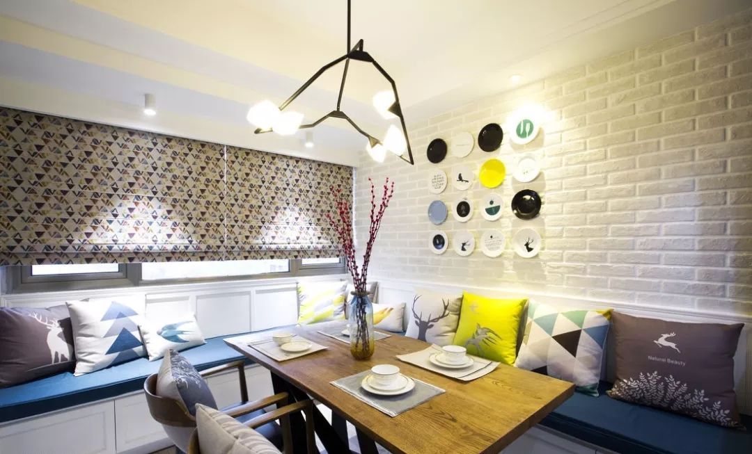 餐厅装卡座到底好不好,餐厅用什么卡座最合适