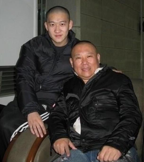 郭德纲曹云金恩怨史完整版,曹云金郭德纲恩怨完整版