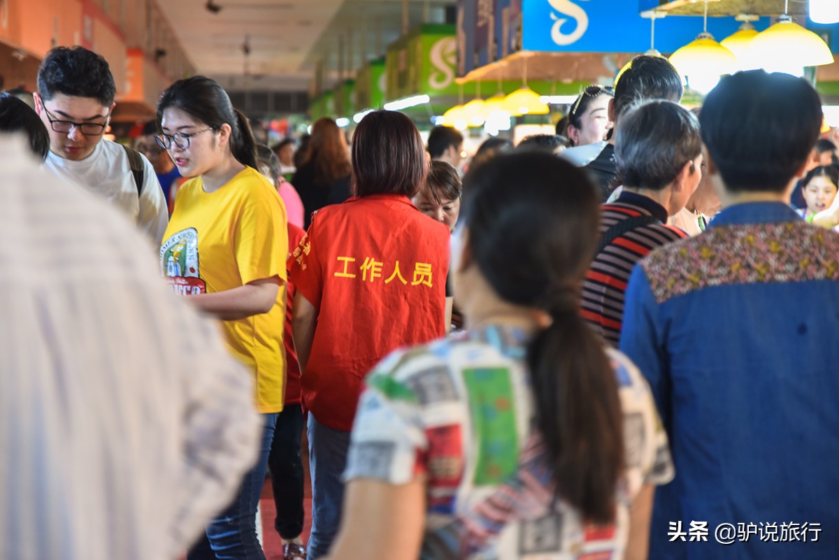 湖北小伙5年跑几十场马拉松，还“跑”出了家三亚Top3海鲜餐厅