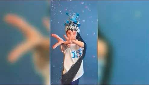 萨顶顶左手指月古筝,萨顶顶春江花月夜古筝曲谱