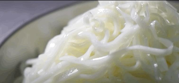 九龙城70年老字号｜发哥最爱低调河粉店，老板：坚持香港制造