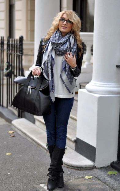 价格1k-2k的围巾,围巾三十多块钱一条