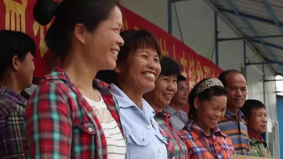 致富带头人帮扶贫困户,产业帮扶脱贫攻坚