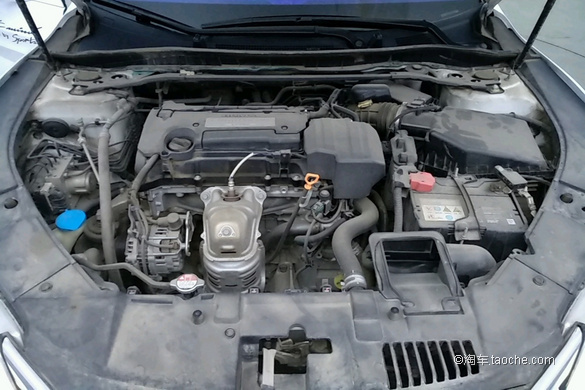 十五万元以内的本田雅阁，外形漂亮空间大，家庭用车首选！