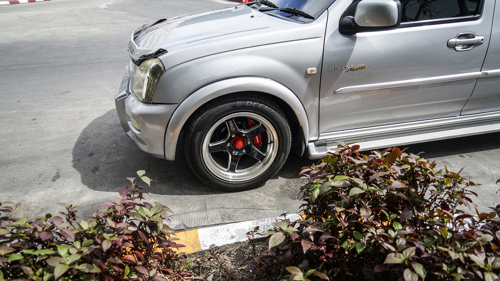 泰国风骏皮卡低趴改装,泰国丰田皮卡改装低趴