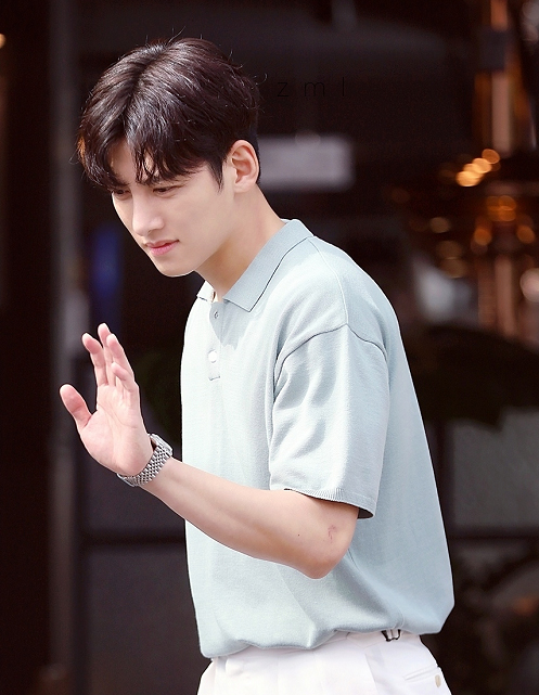 池昌旭代言手机,池昌旭代言羽绒服