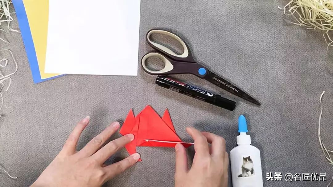 跟宝贝一起完成小螃蟹手工制作,手工制作幼儿园简单手工螃蟹