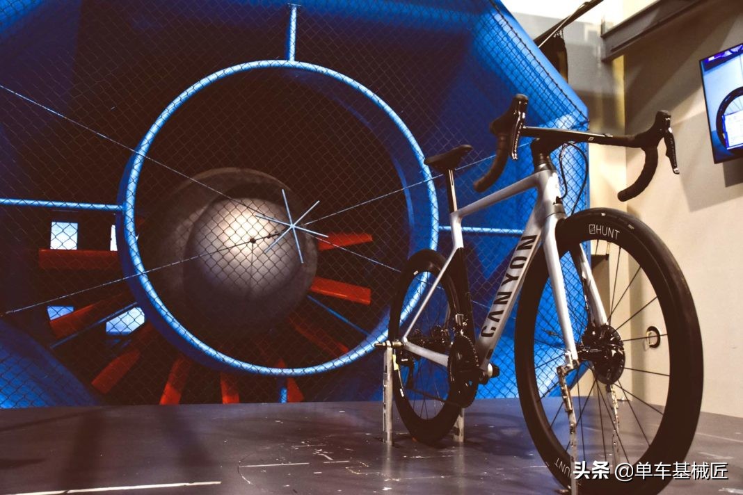 「单车基械匠」全面解读碳纤维轮组的价值究竟在哪里？