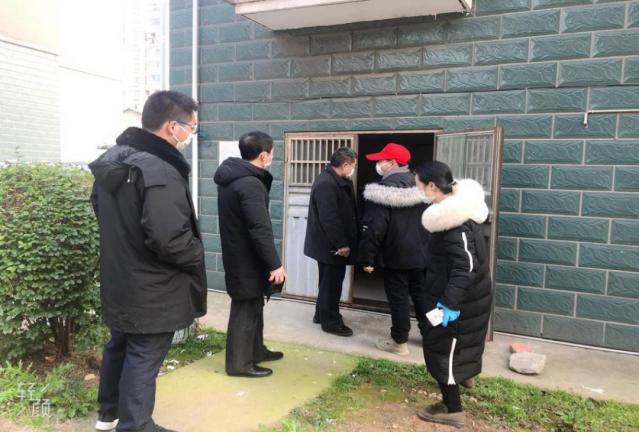 他们化身“代购”,获居民朋友圈点赞好评!