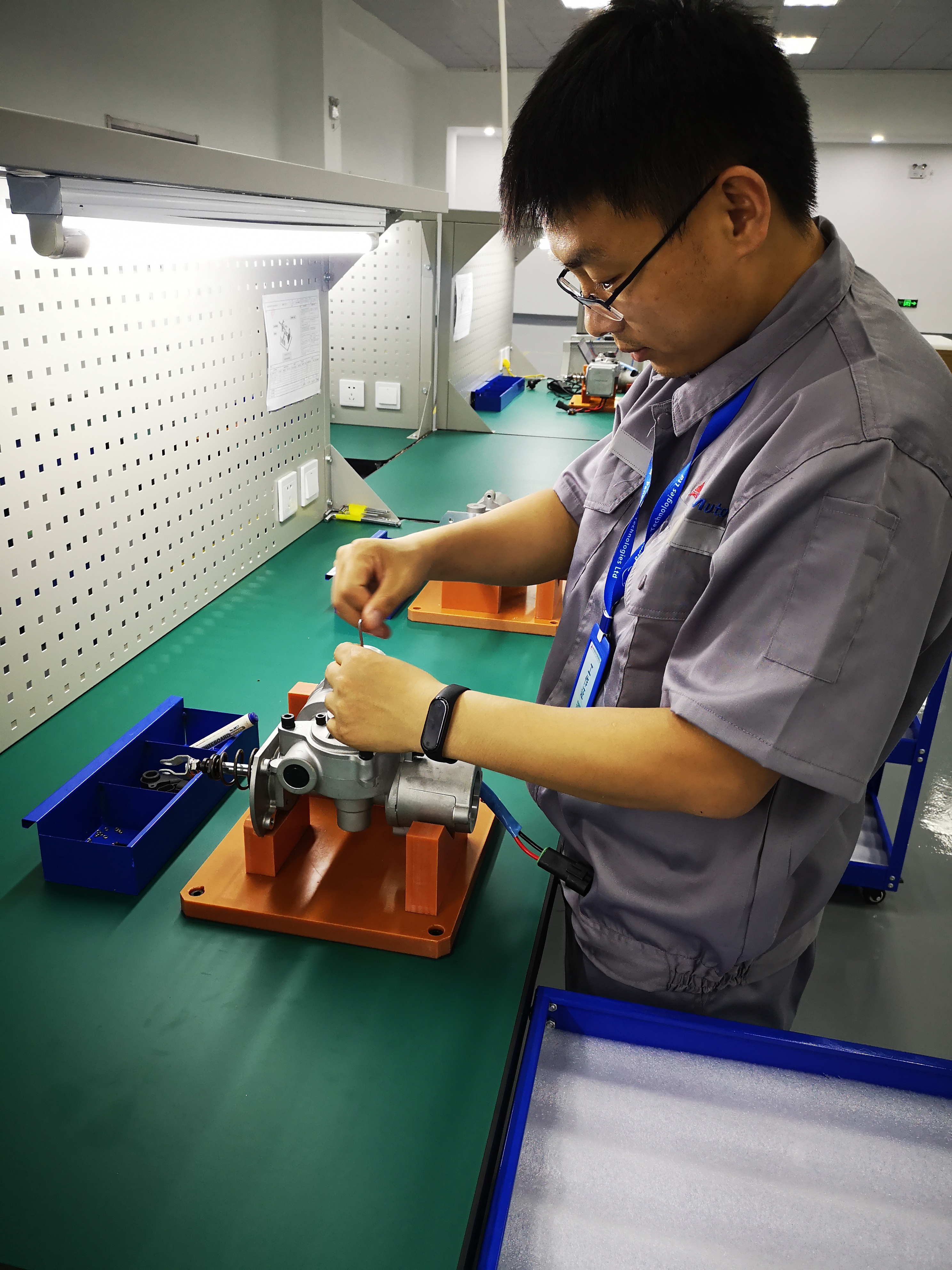 经纬达*瞻高**：提供中国场景制动技术服务，追求打破卡脖子技术壁垒