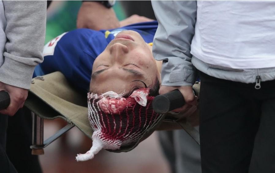 大连一方朱挺门线救险,大连队长朱挺