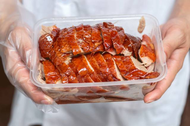 排队两小时，吃饭十分钟？传说中的老字号，真的值得排队吗？