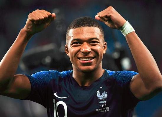 谁是足坛第1人,谁是未来足坛第一人