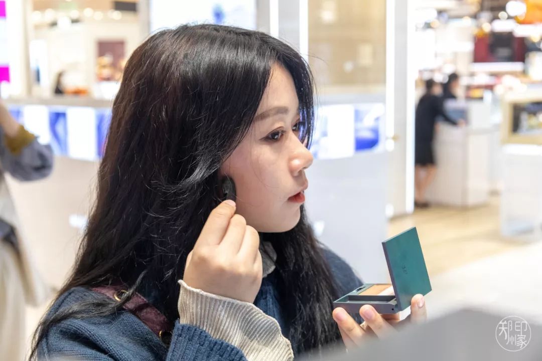 火爆的抖音小红书,pola小红书