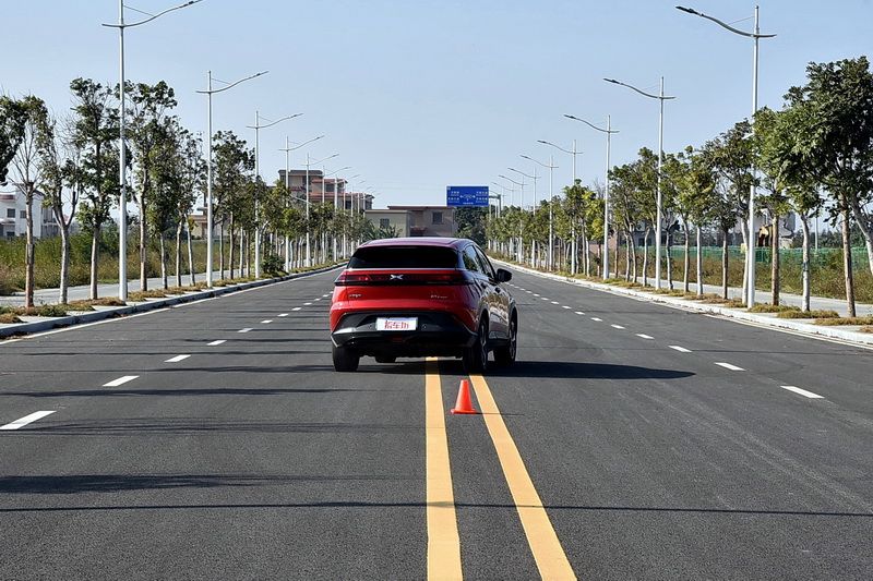 小鹏g3i深度测评拆解,小鹏g3底盘拆解看这辆车品质如何