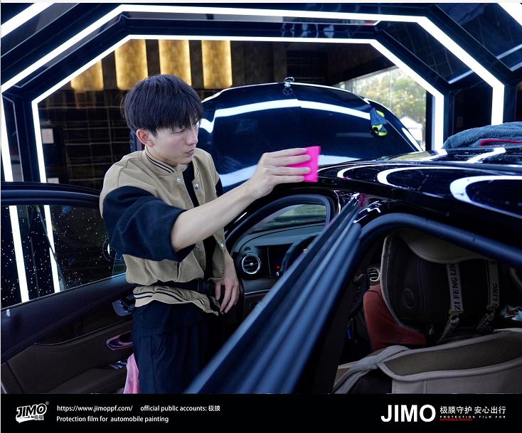 玻璃贴膜跟手机贴膜一样吗,手机贴膜跟汽车贴膜不一样吧