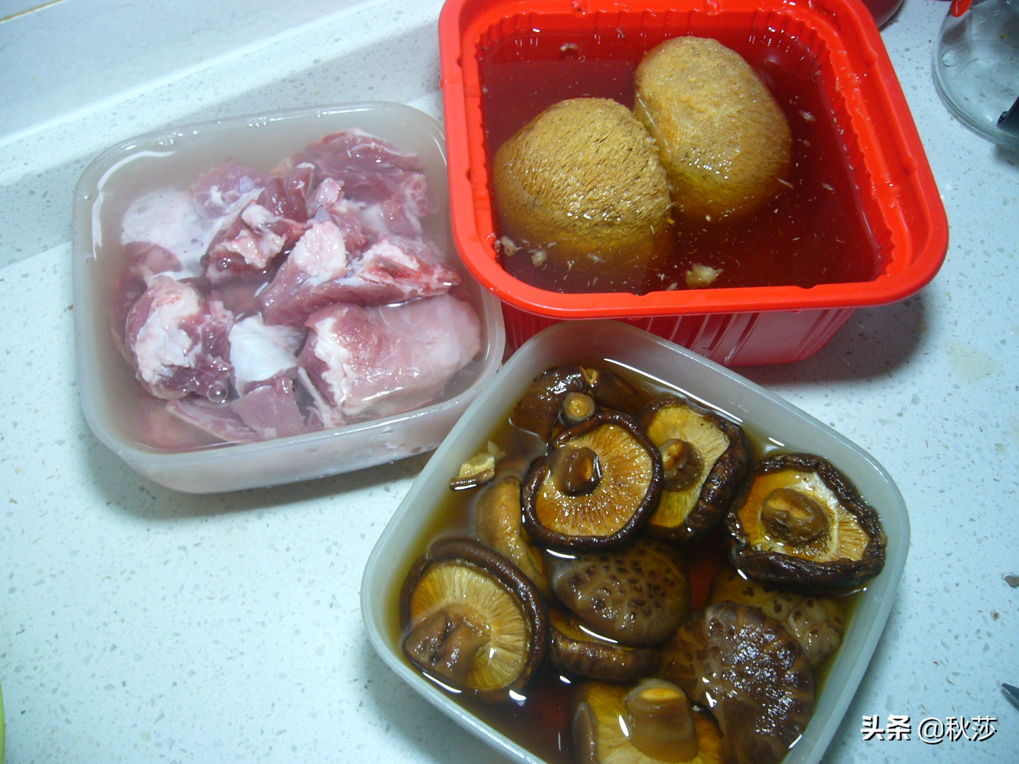 猴头菇煲排骨还可以放什么,当归可以和猴头菇一起煲吗