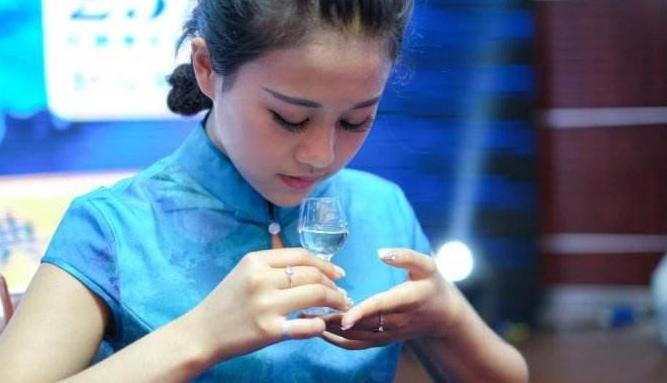 白酒贵不贵看哪里,白酒贵在哪里