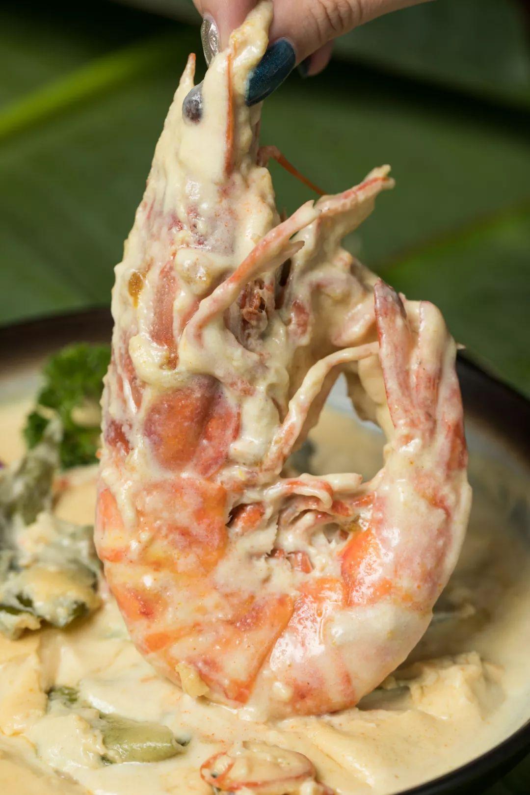 罗湖有家怪店，十个人来吃完饭后，老板居然多了一百个朋友