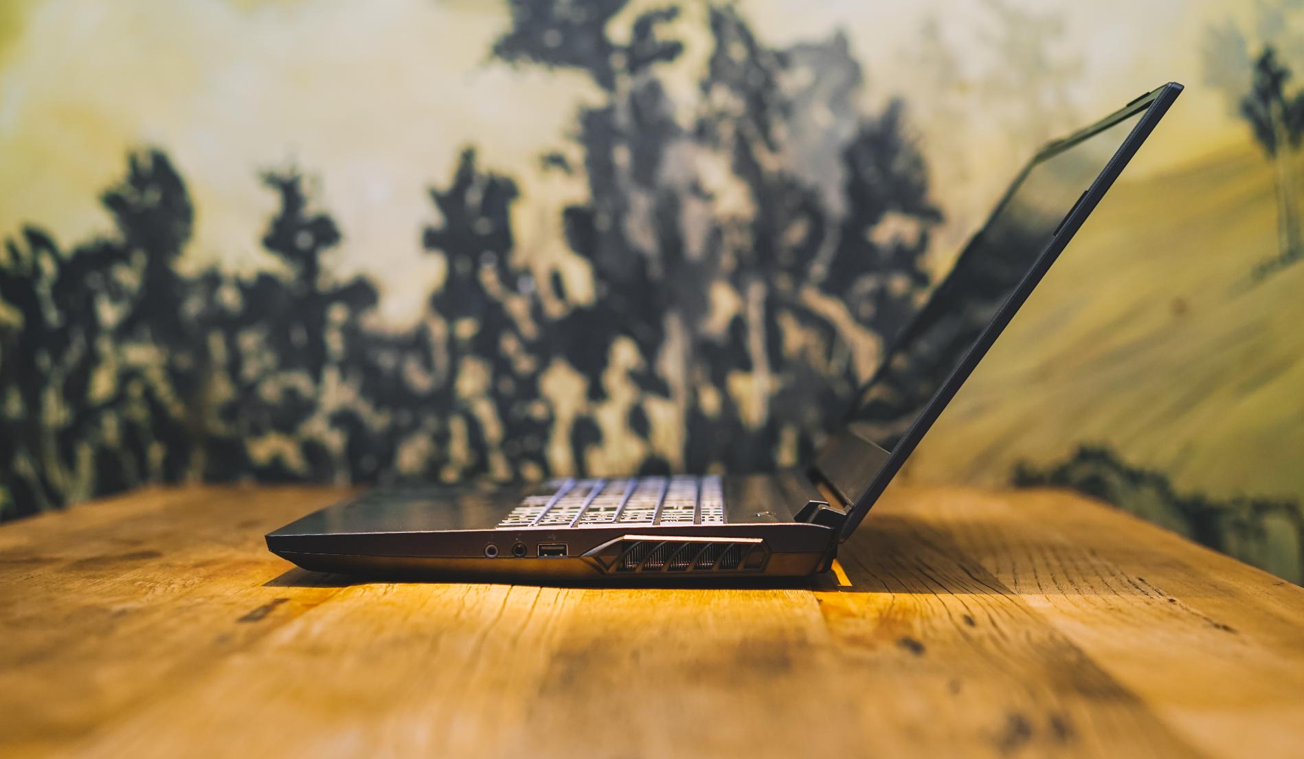 炫龙m7-e8s3怎么样,炫龙m7e6s3优缺点