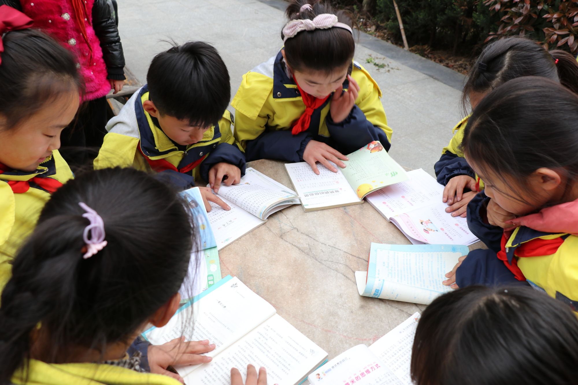 阜南9岁小孩,阜南第九小学校的视频