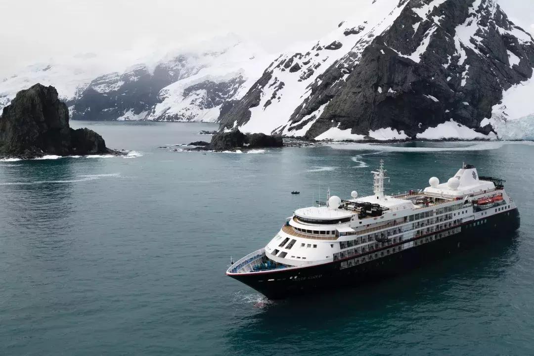 皮艇上漂流,皮筏艇海上