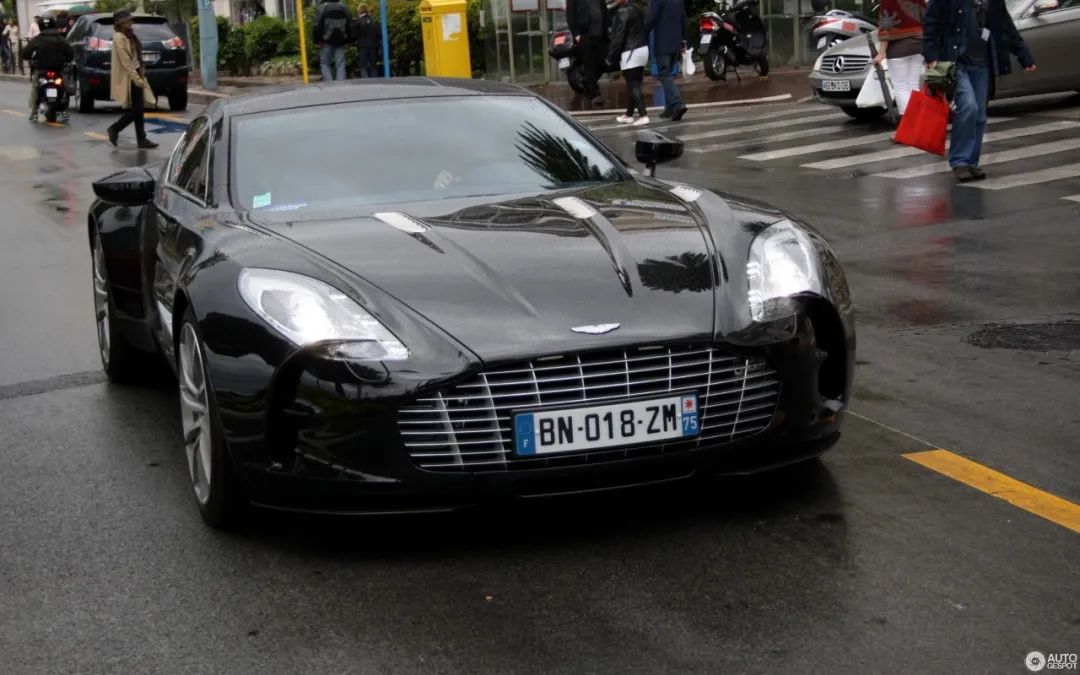 D.Va配色的18Ksuper马丁one-77「虚测评」