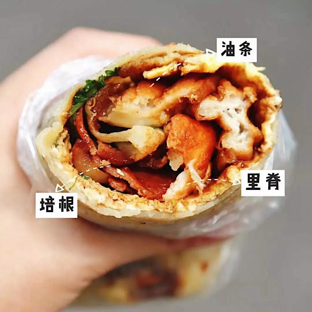 鍥炴潵浜嗙啛鎮夌殑鍩庡競,鍥炴潵浜嗚蛋鍦ㄧ啛鎮夌殑琛楅亾