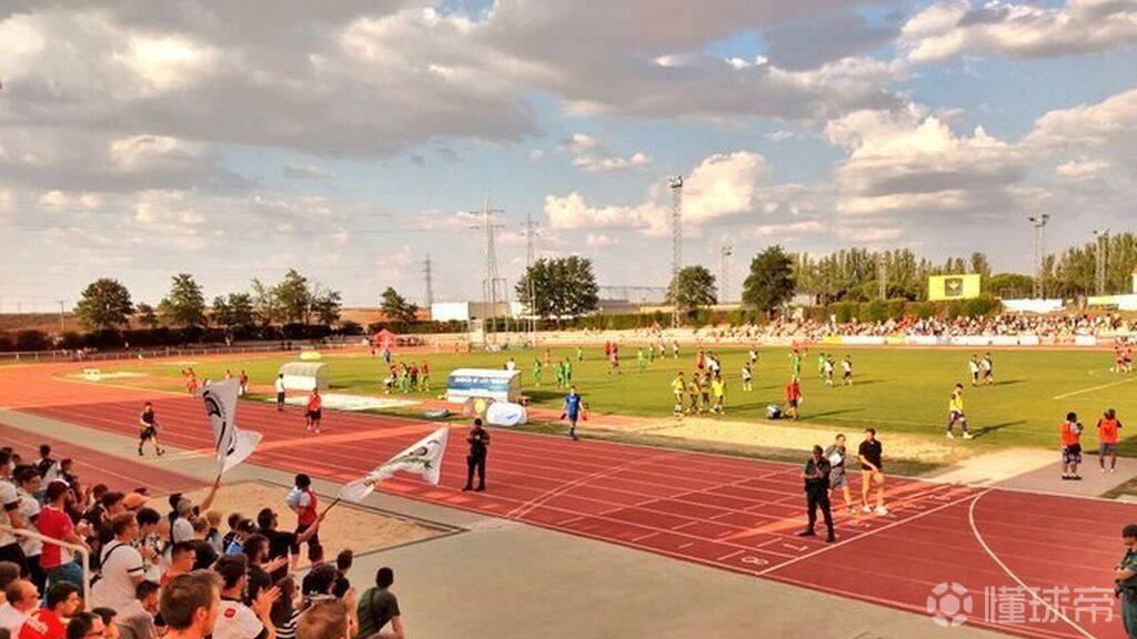 中国踢一场球要交多少钱,深度游中国大概多少钱