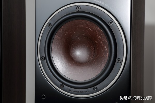 非但超值，且是非常超值：DaliOberon7落地音箱
