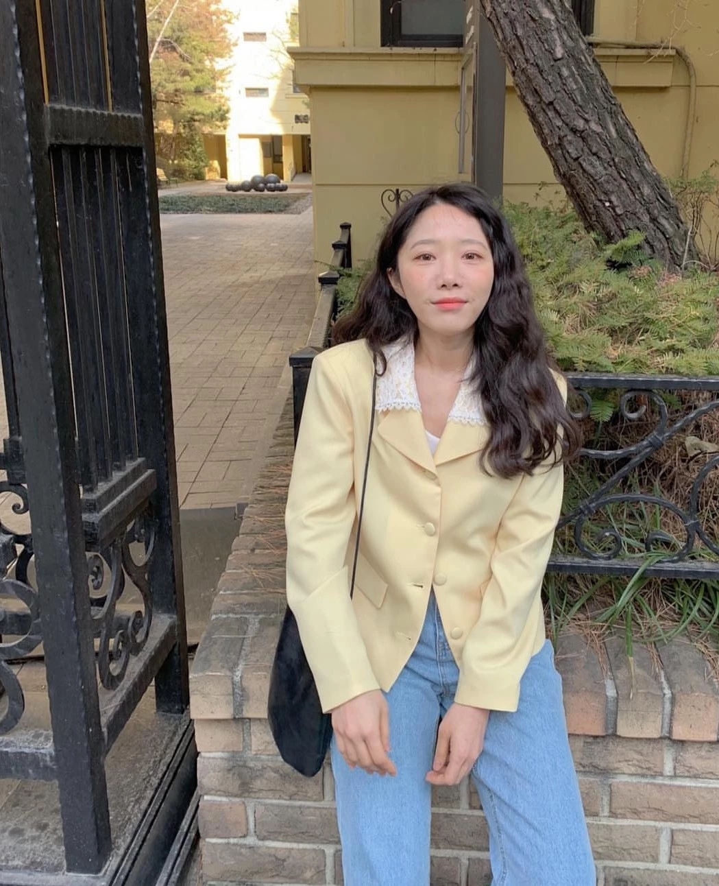 懒卷短发,懒卷是什么意思