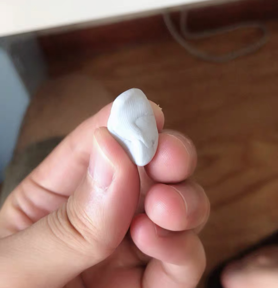 免钉贴牢固还是免钉胶牢固,免钉晾衣杆怎么装牢固