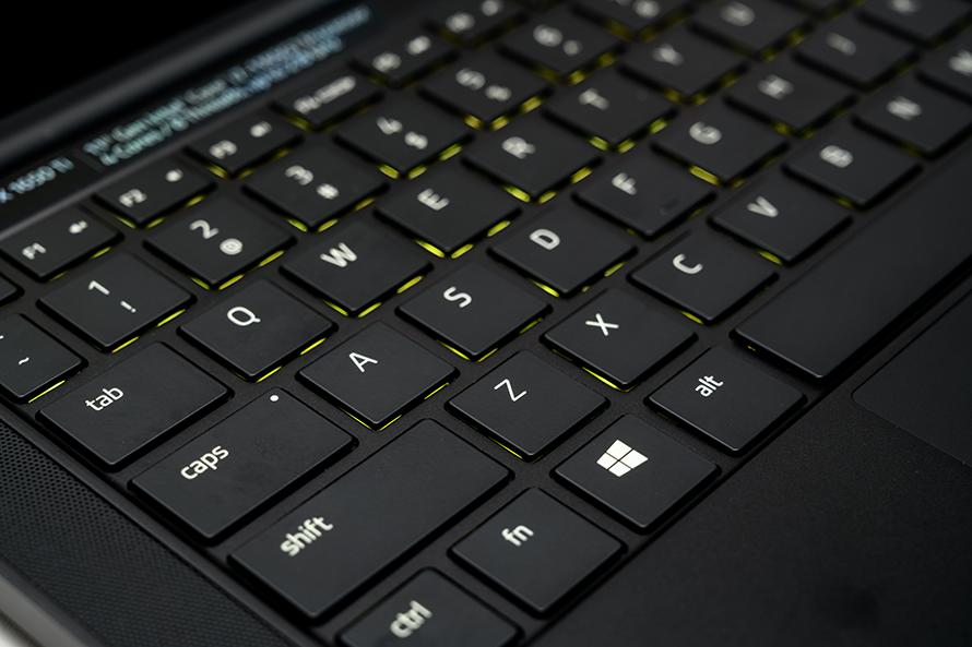 razerblade雷蛇灵刃13潜行版,雷蛇灵刃13潜行版能不能运行3dmax