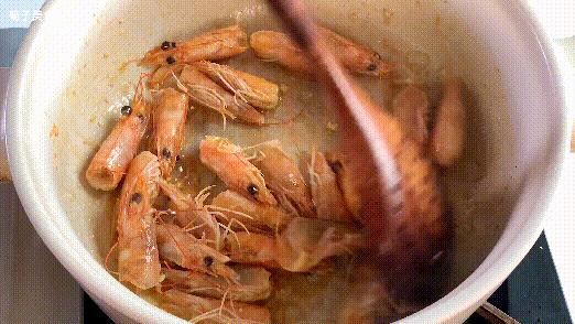 一碗冬阴功海鲜汤,厨师教你冬阴功汤最正宗做法