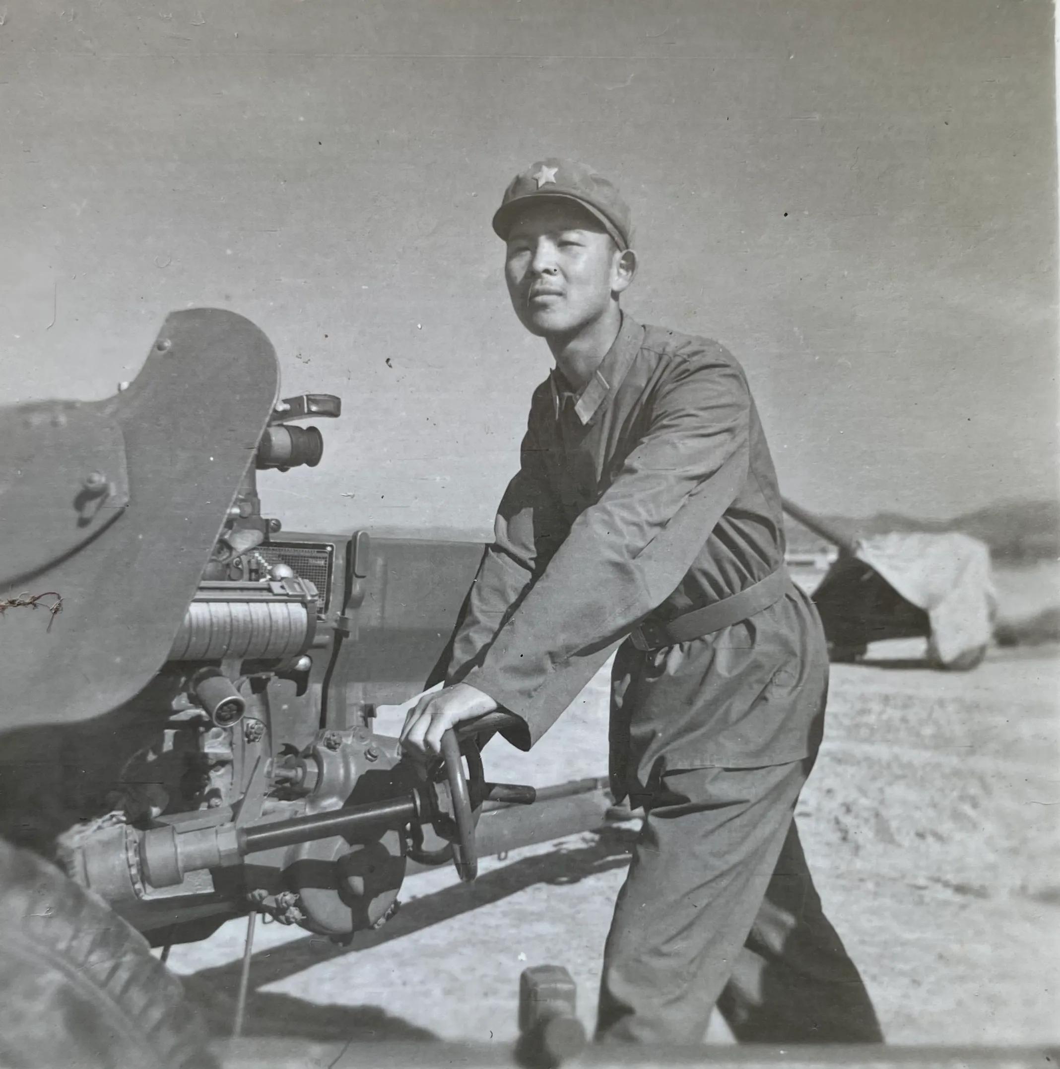 炮兵实弹射击差点砸到队友,炮兵射击的影响