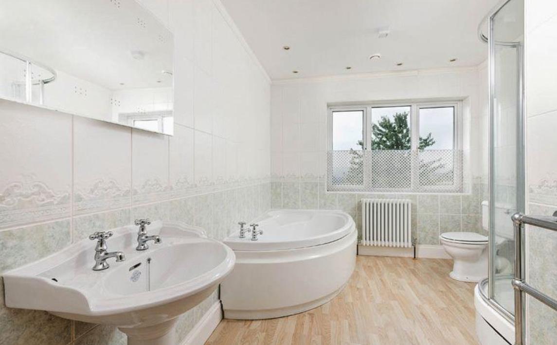 在英国100人民币能买到什么,100万英镑在英国能买什么房子