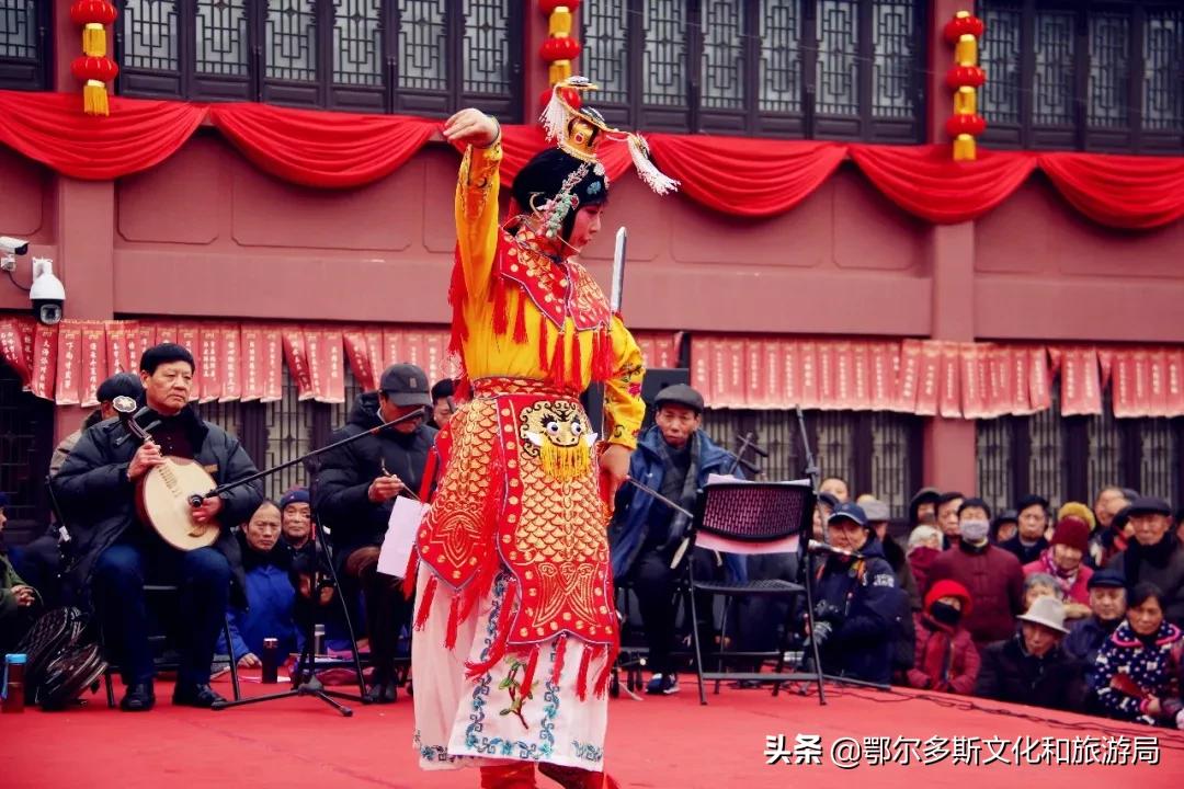 转九曲猜灯谜，赏民俗听老腔，约网红品美食到康镇~