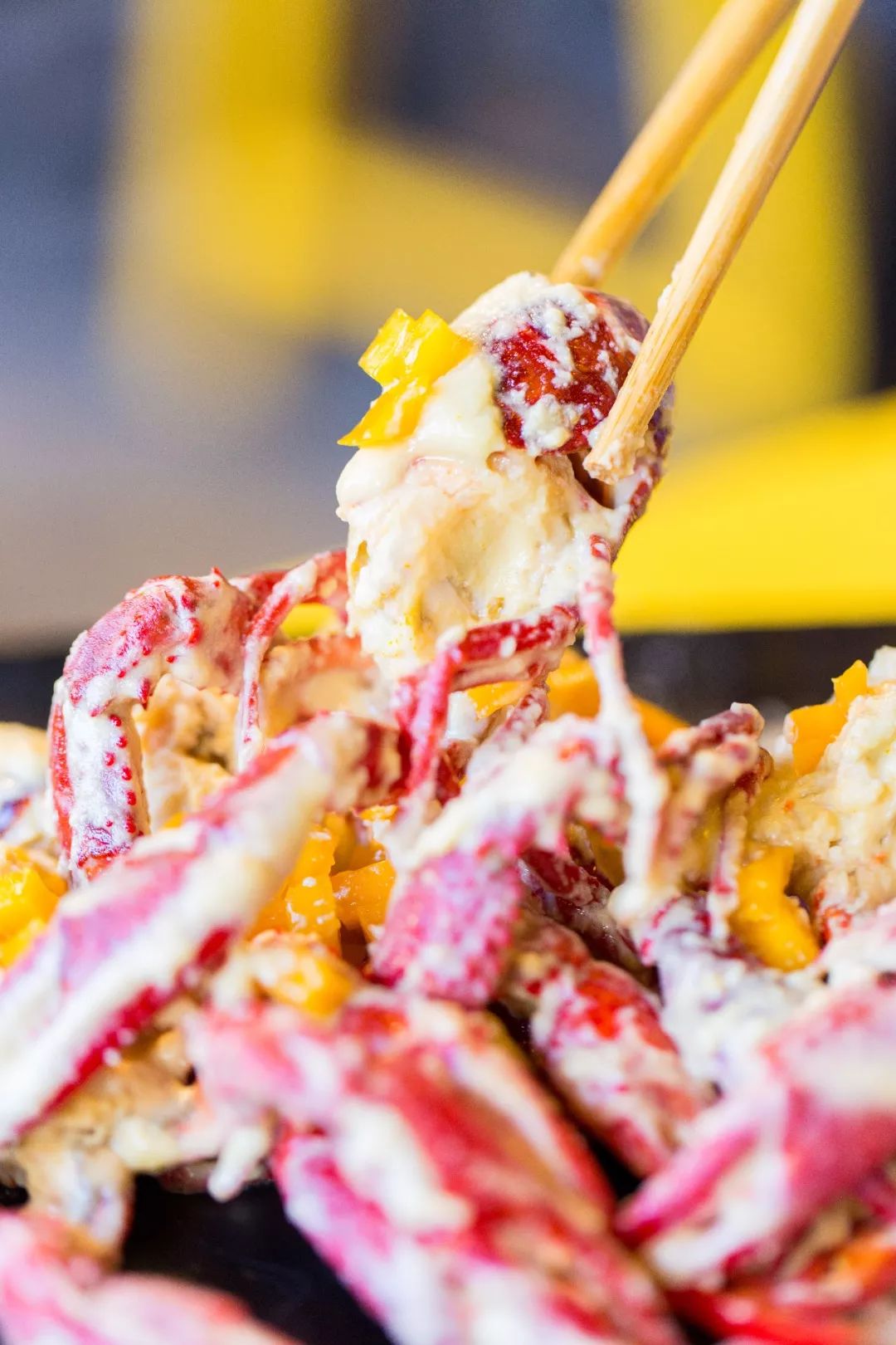 半个娱乐圈都打卡的眼镜小腰在簋街开店了！竟然3天五折！