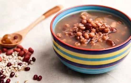 孩子湿疹反复痒到哭，擦药又怕激素？做好这4点，宝宝少受罪