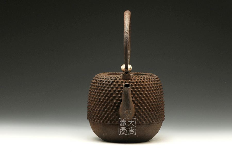 如何鉴定与欣赏日本铁壶,怎么分辨国产铁壶还是日本铁壶