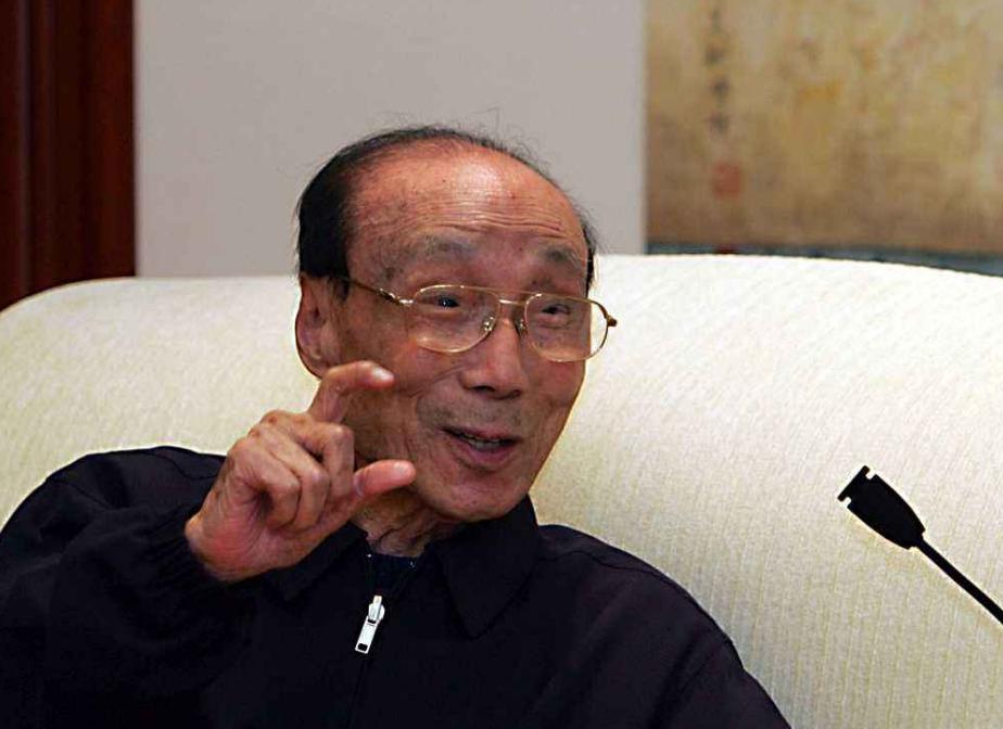 他是香港电影开山鼻祖也是东方好莱坞奠基人打造逸夫楼名留青史