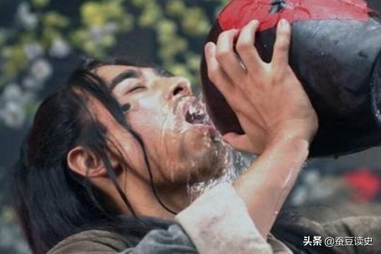 武松是不是真英雄议论文,武松打虎中从哪看出武松武功高强