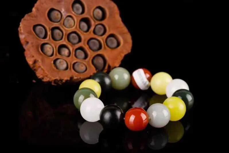 文玩菩提多宝手串,上档次的多宝手串怎么搭配