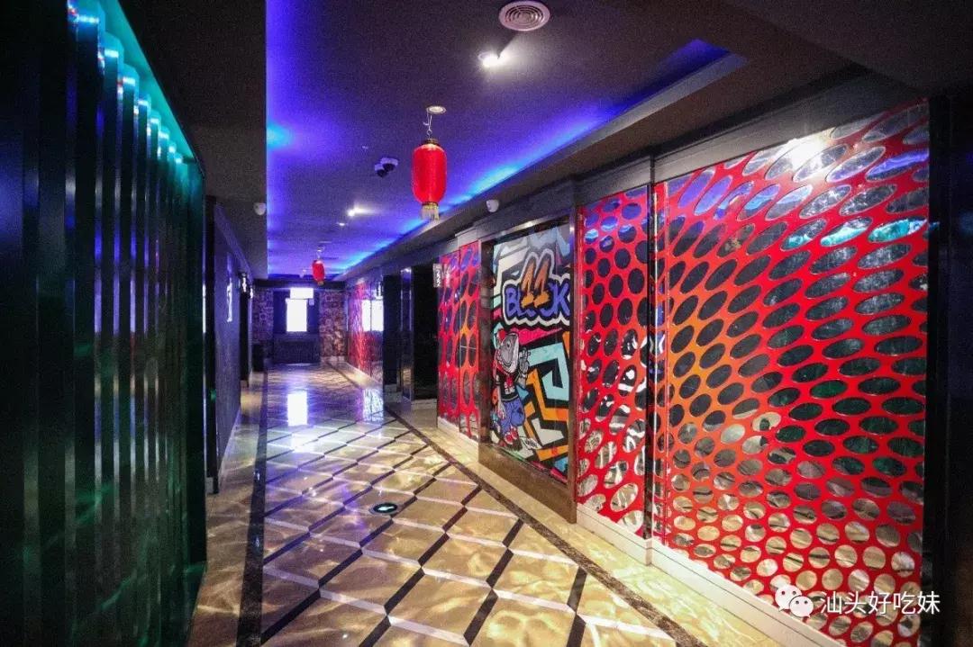 刷爆！这家ins风网*K红**TV吃喝玩乐颠覆你想象！让你春节放肆high！