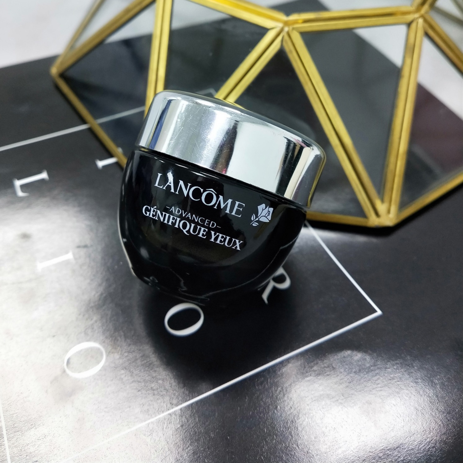 小棕瓶眼霜跟兰蔻发光眼霜哪个好,兰蔻发光眼霜没有细闪是假货吗