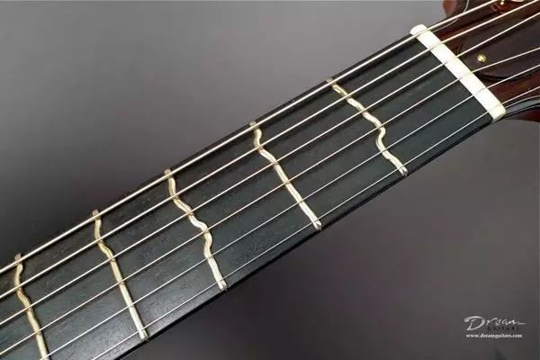 乐器是练得越久越厉害吗,乐器带来的好处和坏处