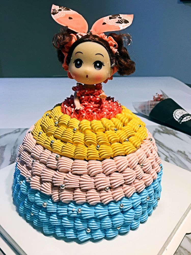 我陪女儿做烘焙年入20万女儿上了报我也成网红